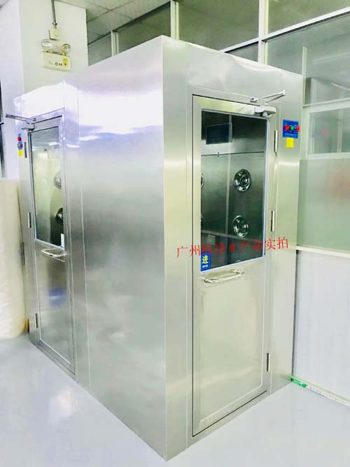 不銹鋼四人雙吹風淋室(產品圖片異型轉角風淋室) 不銹鋼四人雙吹風淋室(產品圖片異型轉角風淋室)